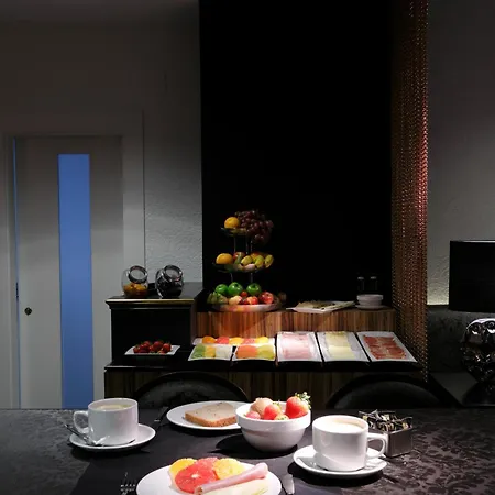 מלון Capitol Boutique 3*