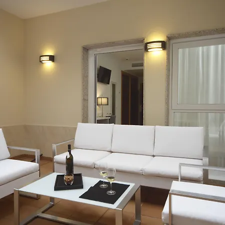 Ξενοδοχείο Capitol Boutique 3*