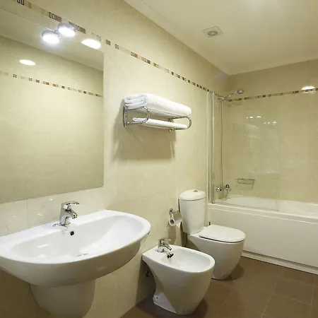 Capitol Boutique Hotell 3*
