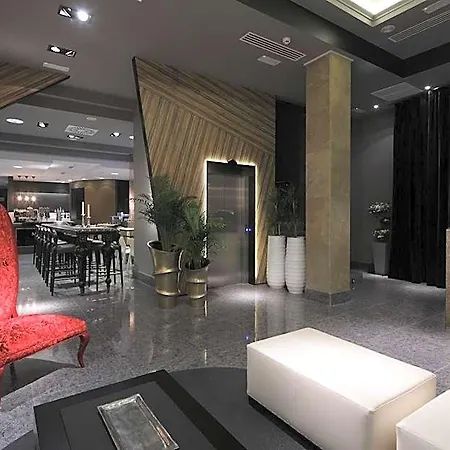 Capitol Boutique سانتياغو دي كومبوستيلا