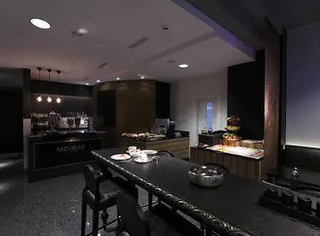 Capitol Boutique Hotell 3*